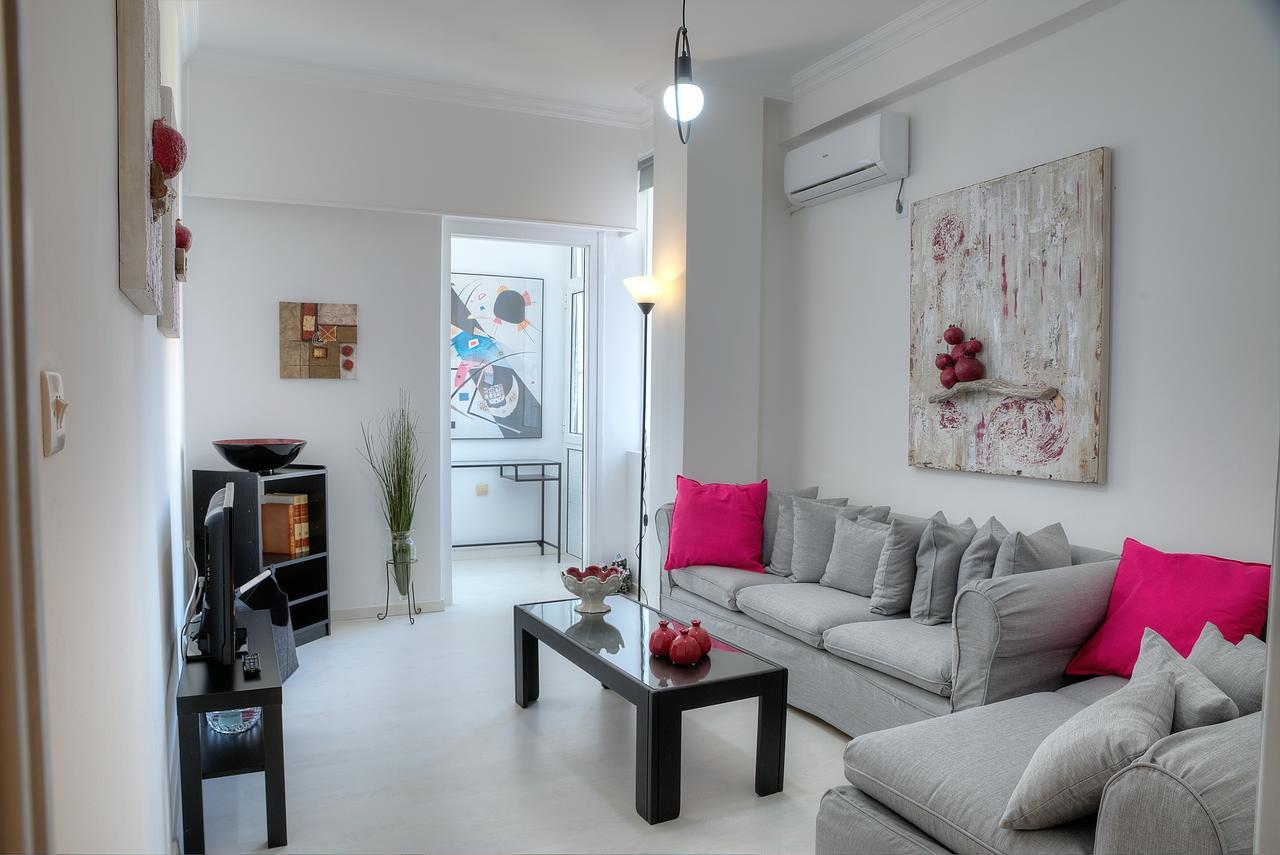Cosy In Glyfada Center Apartamento *